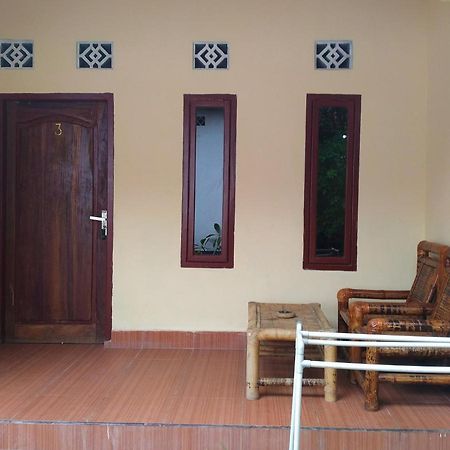 Kuta Garden Homestay Экстерьер фото