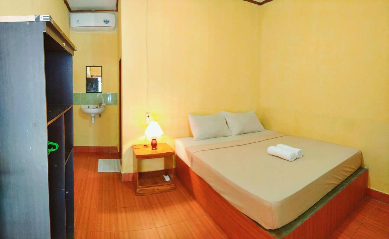 Kuta Garden Homestay Экстерьер фото