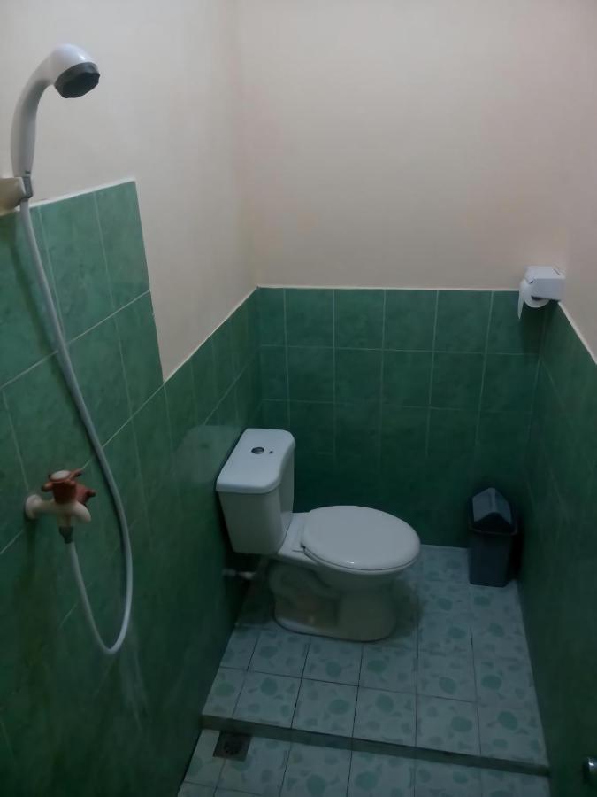 Kuta Garden Homestay Экстерьер фото